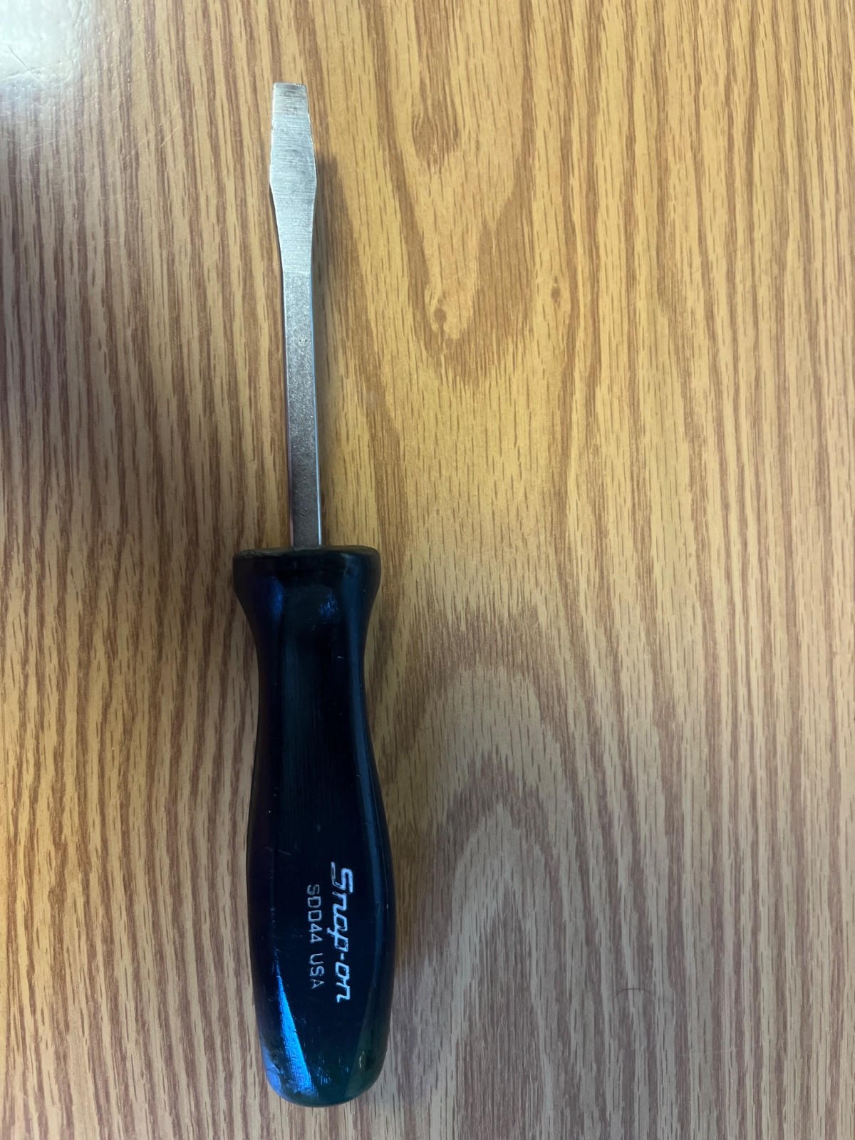 SNAP ON – SDD44 – SQUARE SHANK FLAT BLADE SCREWDRIVER 8.5″ LONG — LOC#44