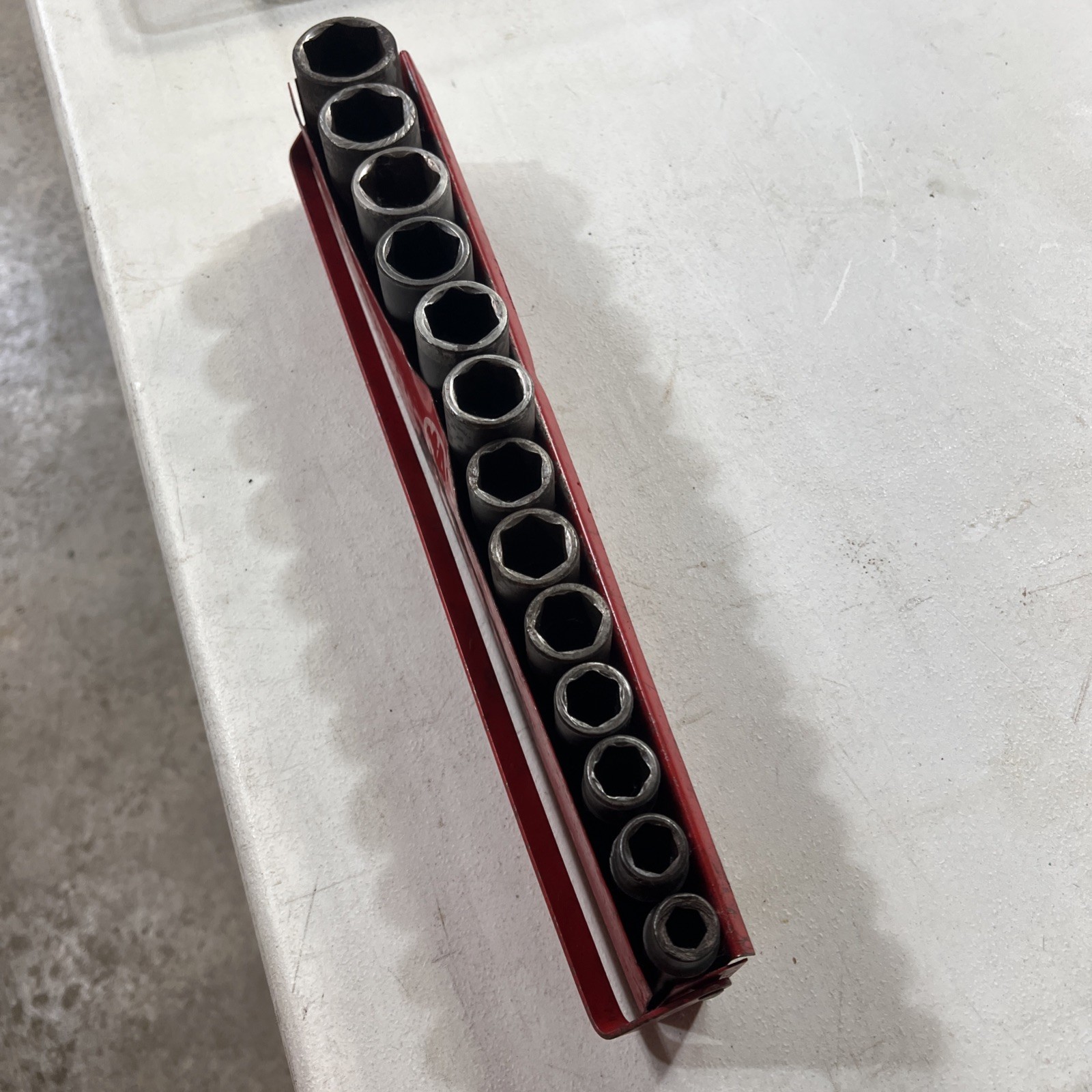 MAC Tools VDP 7/16”-1-1/4” 1/2″ Drive 13 Piece 6 Point Deep Impact Socket Set