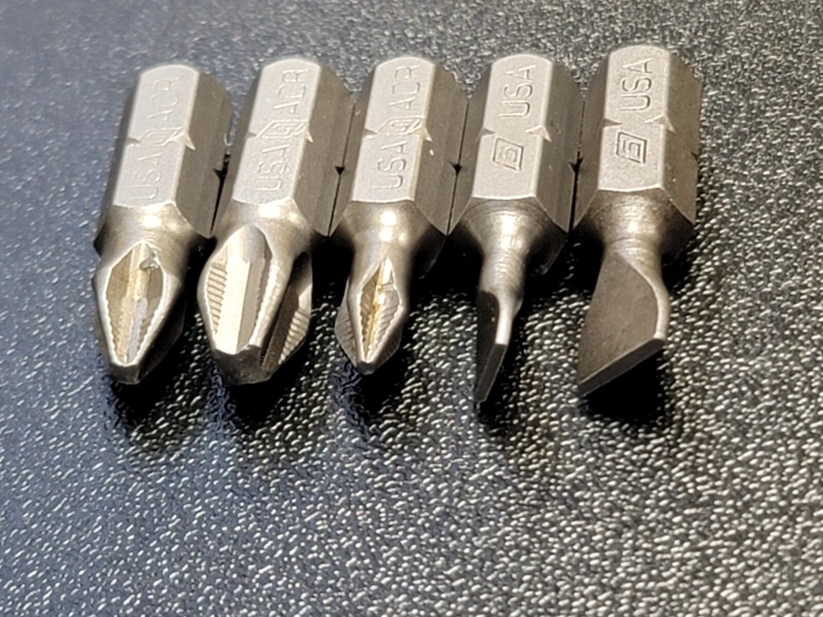 Snap-On ™ Tools USA NEW 5 Piece 1/4″ Hex Drive Phillips & Flat Head Bit Lot Set