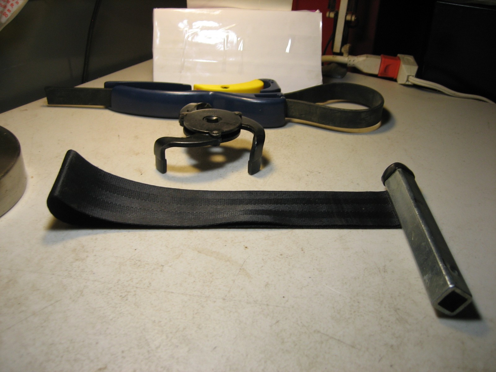 OIL FILTER WRENCHES (3 PIECES)
