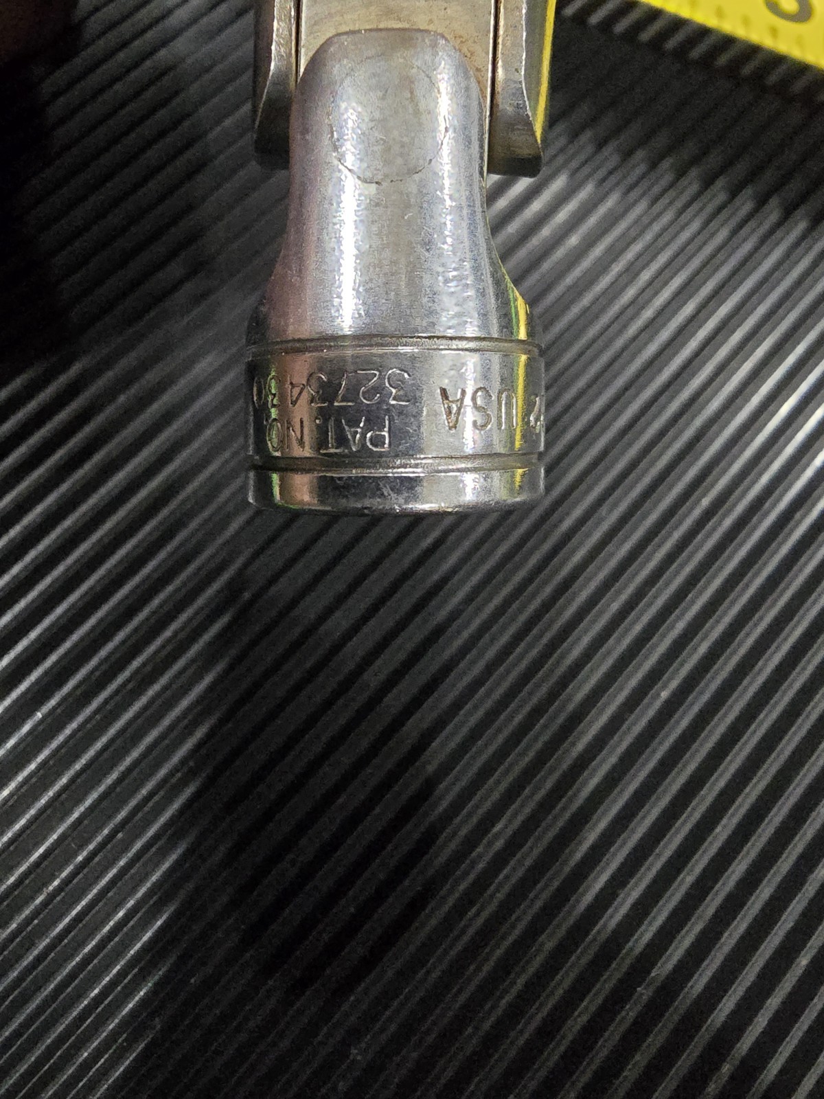 Snap On Tools FSU22 3/8 Drive 11/16″ Chrome Swivel Socket. Excellent Condition.