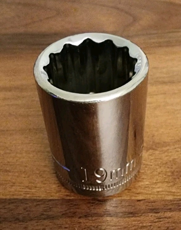 Craftsman 19mm Socket 12 Point 1/2″ Drive S-AF 44238