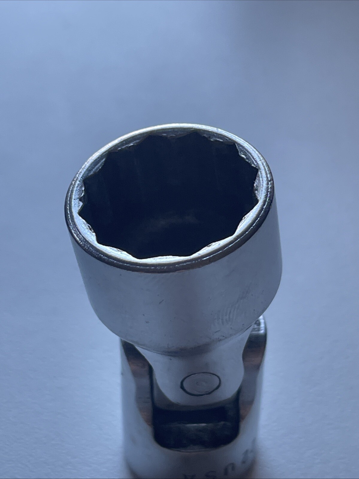 Snap-On Tools USA 3/8″ Drive 12 Point SAE 11/16″ Universal Swivel Socket FVU22