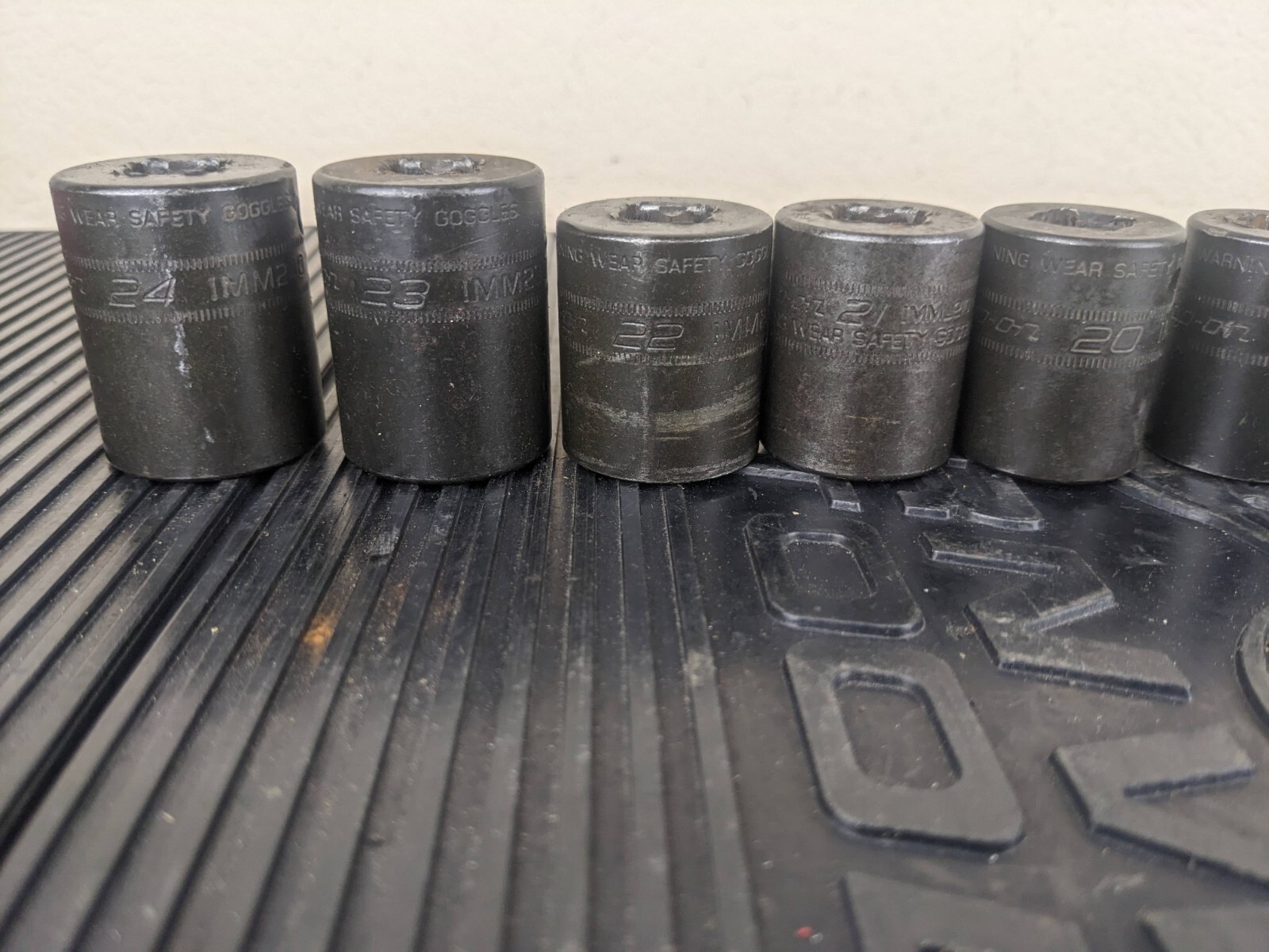 #az084 Snap-On 1/2″ Drive 6-Point Metric 10mm 24mm Shallow Impact Socket Set IMM