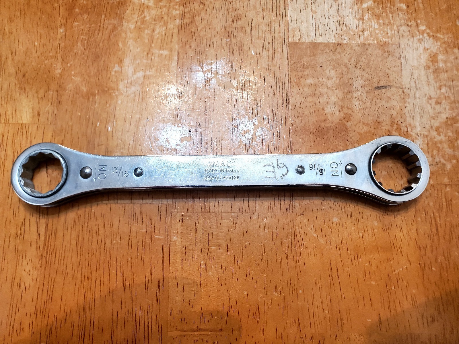 Mac Tools 13/16″ 12PT-15/16″ Spline End Chrome Ratcheting Wrench RBW-35-ES126