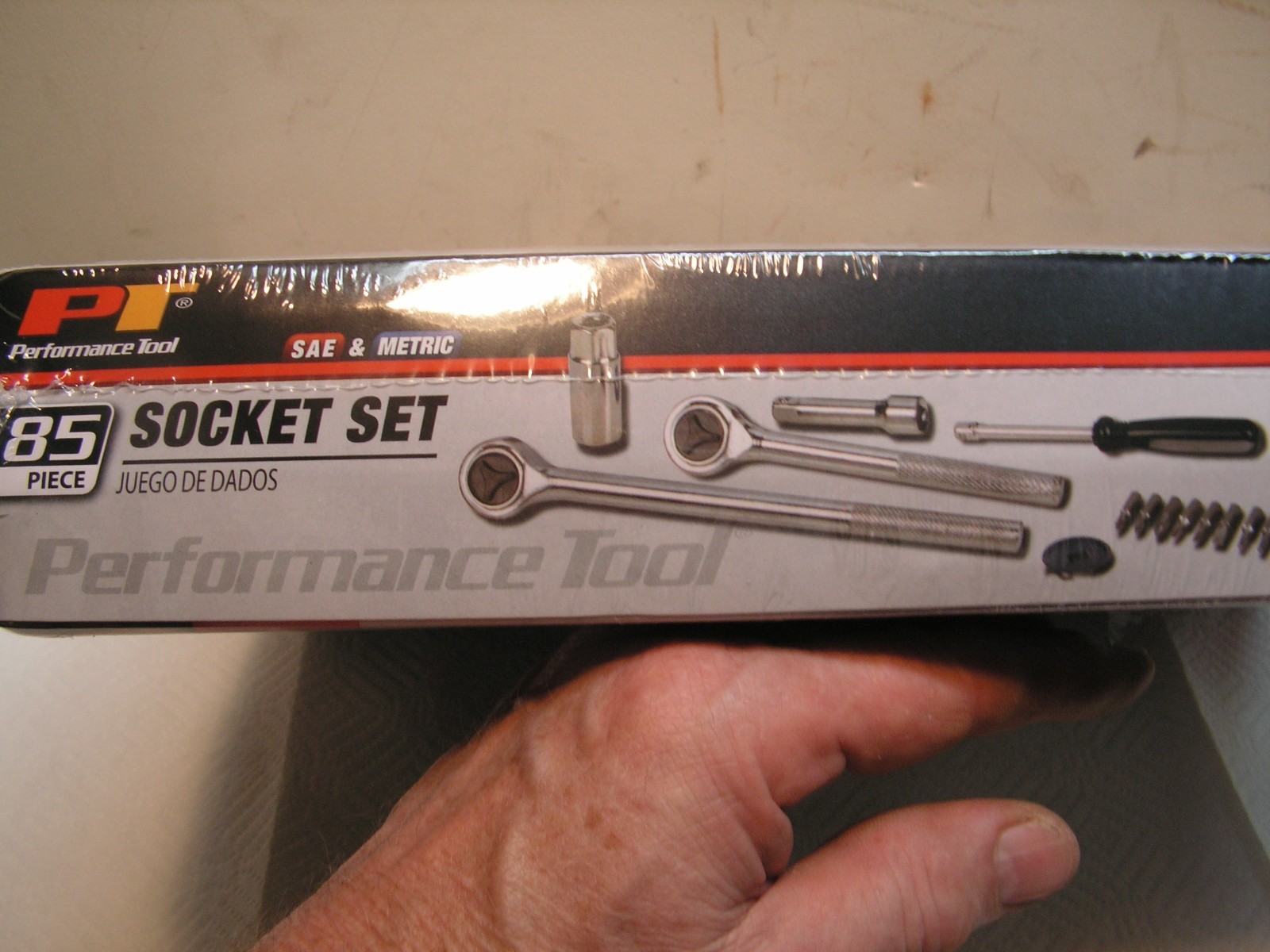 Performance Tool Kit 85 Piece Socket Set SAE & METRIC Chrome Finish W/ Case