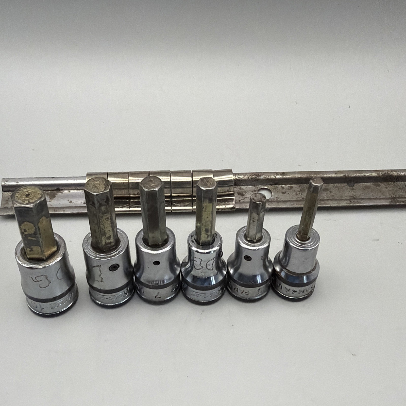 Snap-On 6 Piece Metric Hex Bit Socket Set FAM4A-FAM10B 3/8″ drive