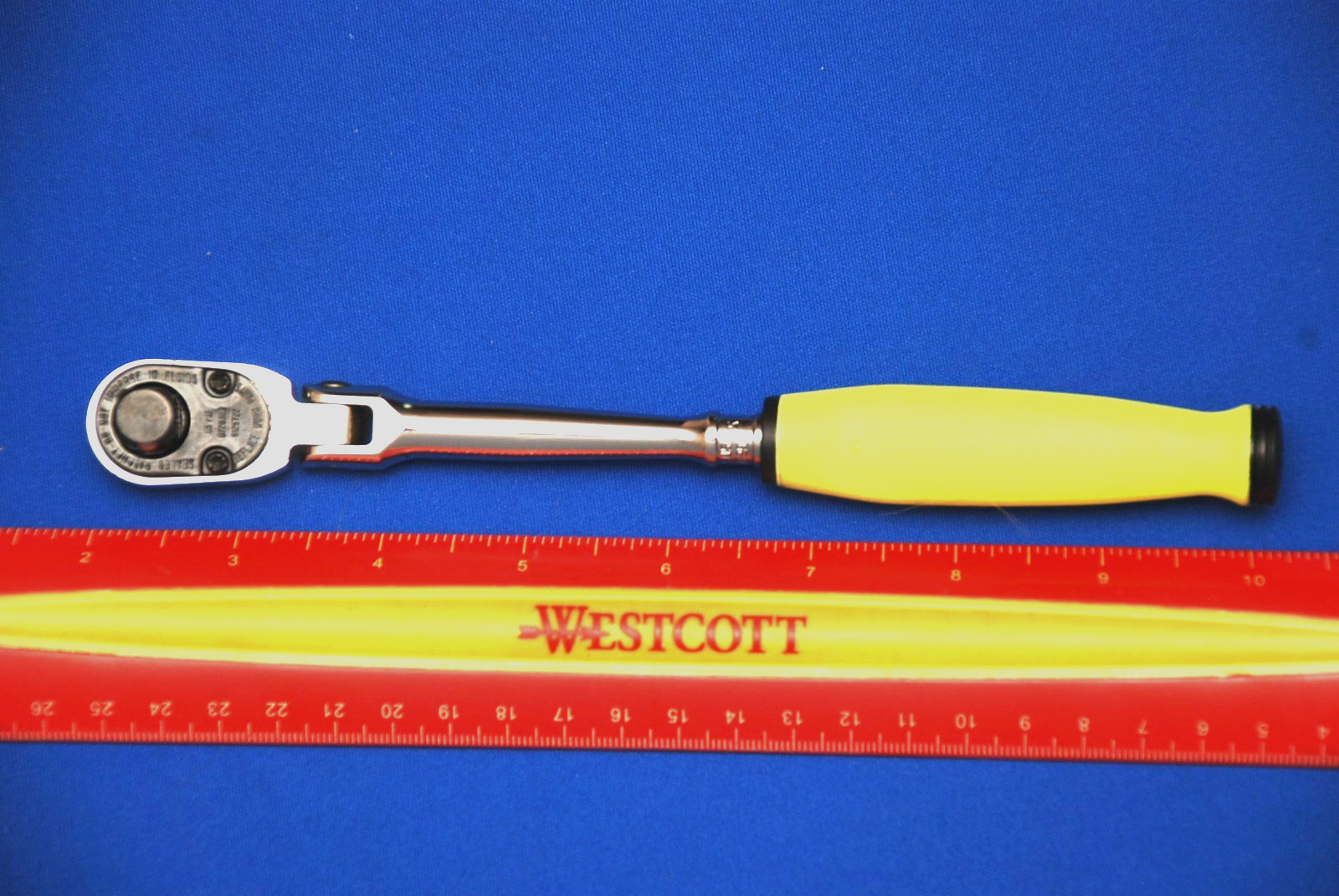 Snap-on NEWEST 3/8″ Drive Hi-Viz Yellow Soft Grip Compact Long Handle Ratchet