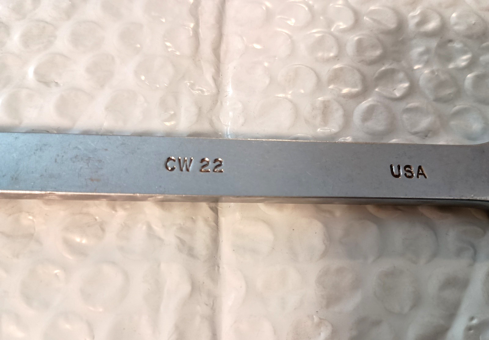 MAC TOOLS CW22, 11/16″ COMBINATION WRENCH, 7.75″ LONG, 12 POINT.