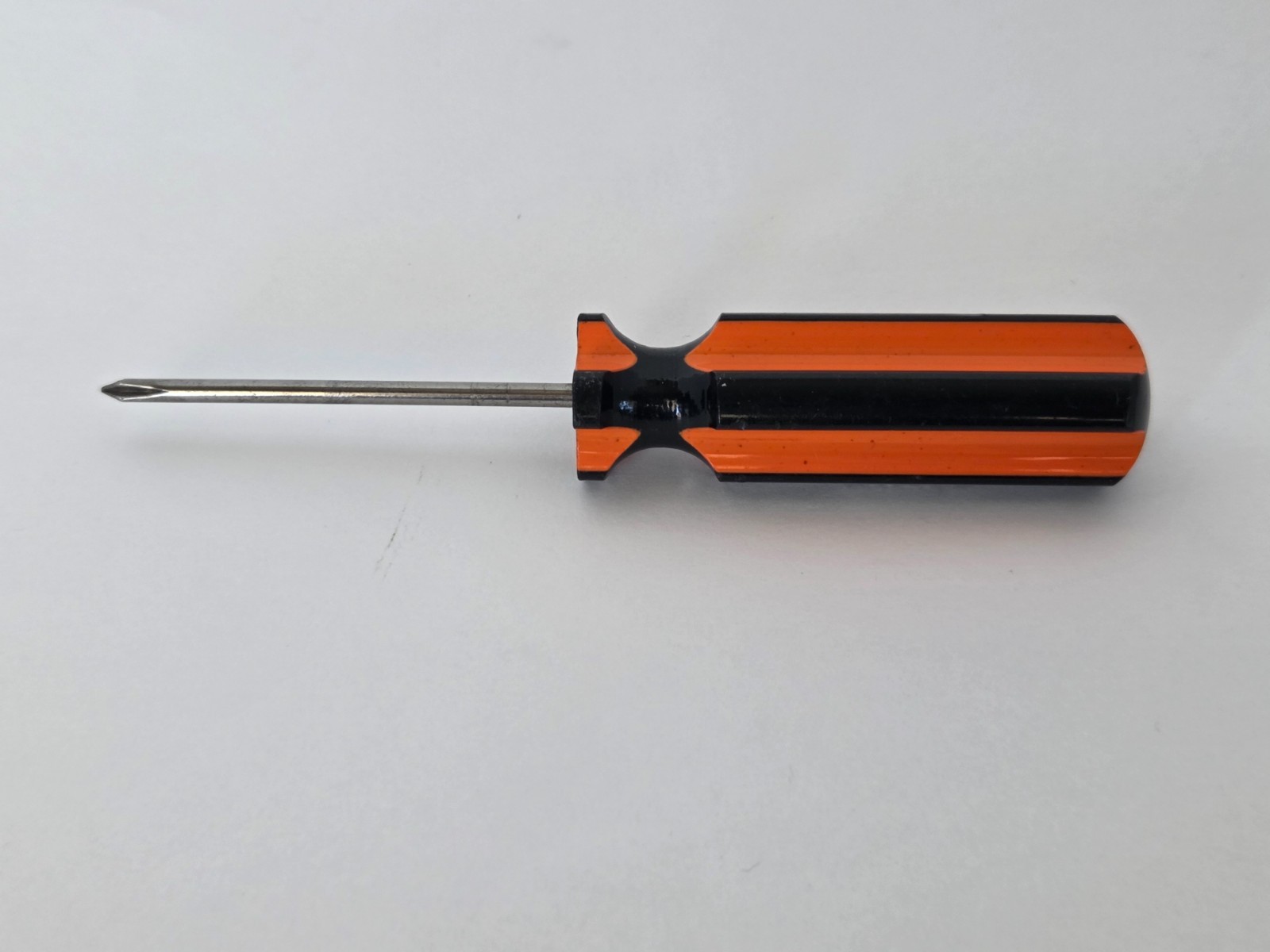 ROSCO USA Screwdrivers Stubby Short Flat head and Phillips Lot of 2 TOOLS