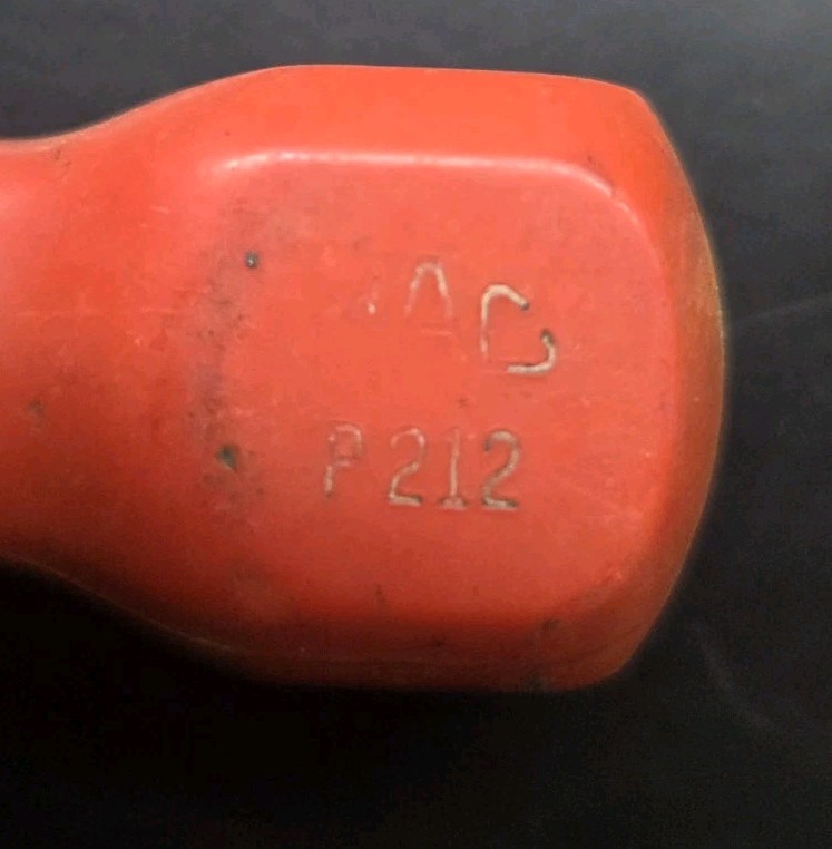 MAC Tools USA PKR8A P212 #2 Stubby and Hard Handle Flat Slotted Screwdriver