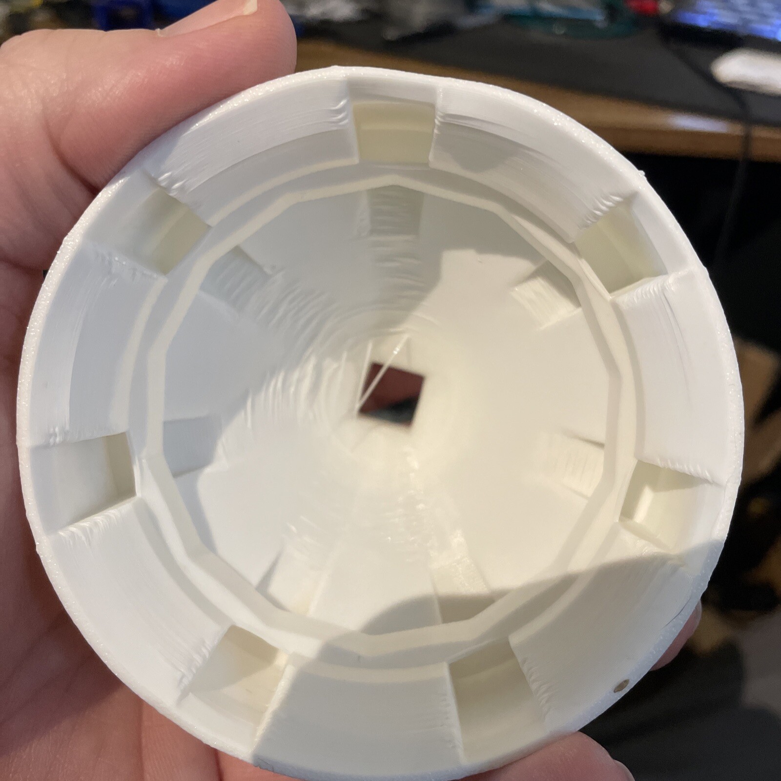 3D printed oil_filter_drain_72.5mm 14 flute oil filters. This is an oil filter r