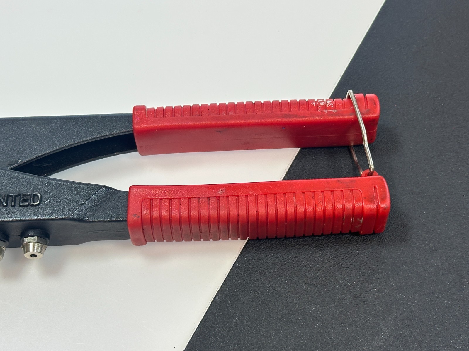 Blue Point Tools Rivet Gun Rotating Swivel Head HPS202 Red Grip