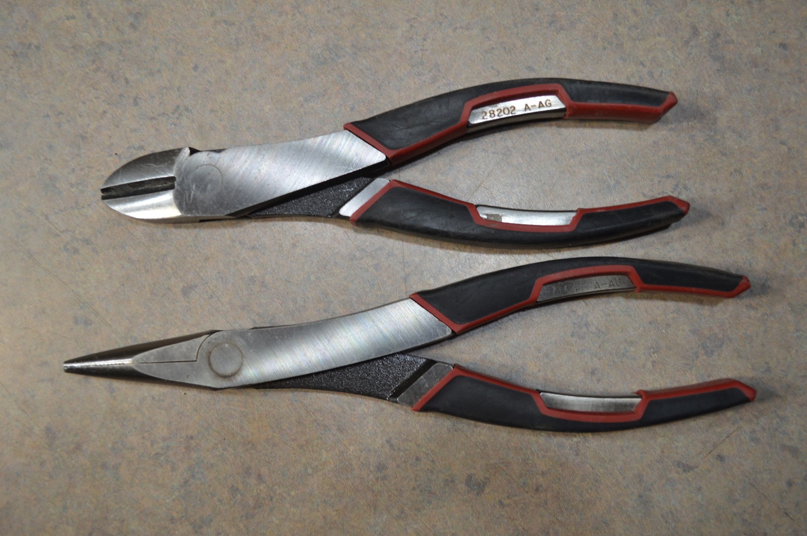 Craftsman 2pc Pliers Set, 28202 – 7″ Diagonal Cutter, 71647 – 8″ Needle Nose