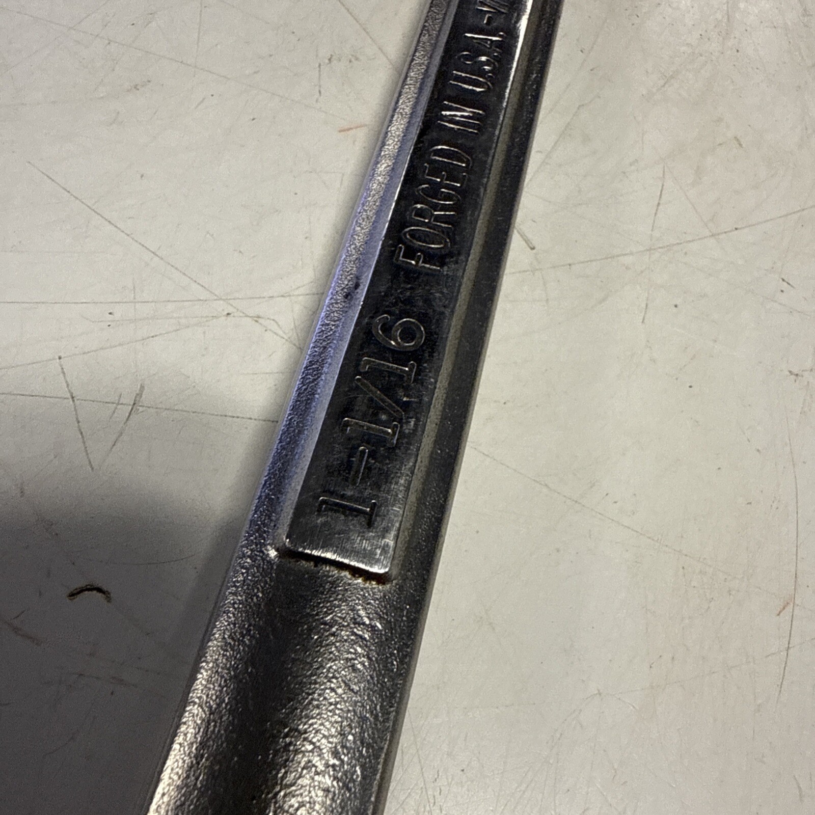 Craftsman Tools USA 1-1/16″ SAE Combintation Wrench 12 Point -VA- 44706 – T10
