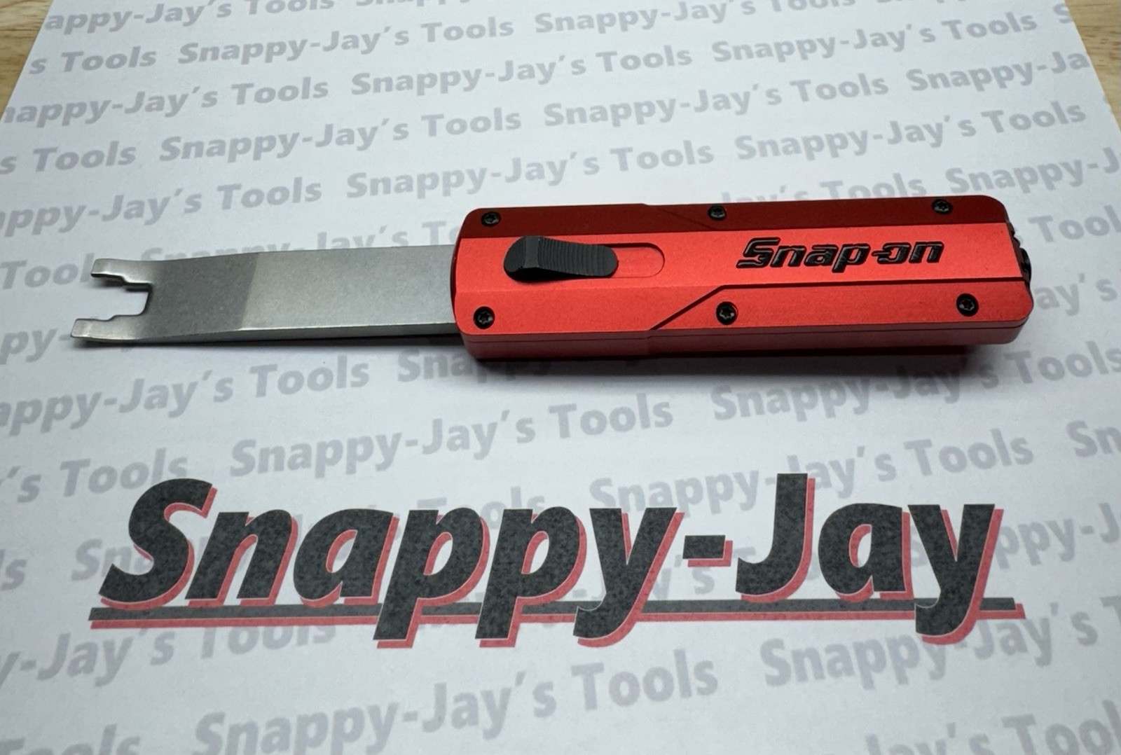 Snap-on Tools NEW RED Out The Front Retractable Clip Removal Tool PBFT50R