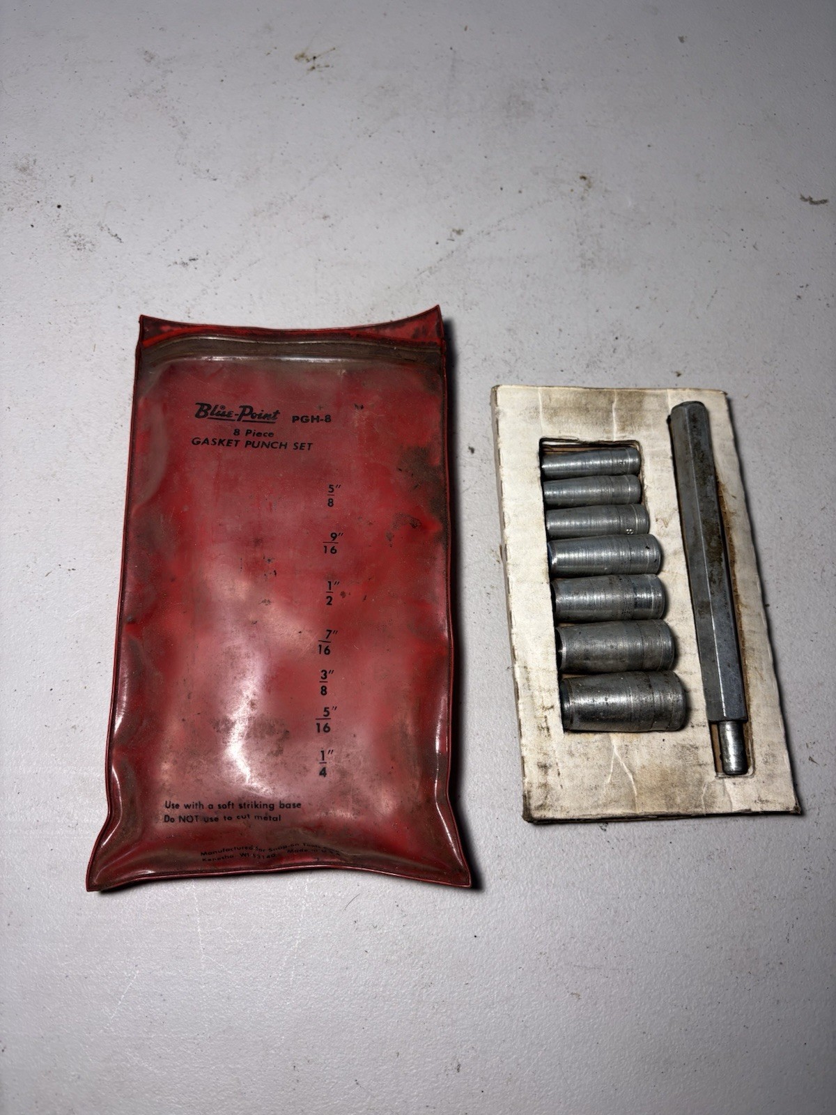 Snap On / Blue Point Gasket Punch Set 8 pc with Case PGH-8