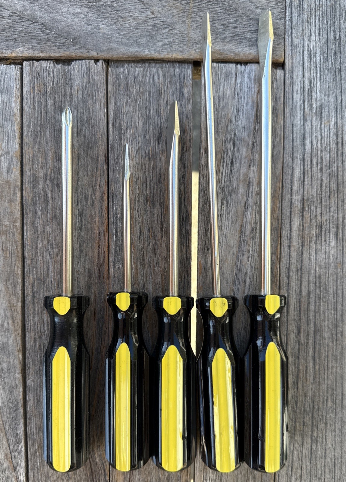 VTG Stanley 5pc Flathead Slotted Phillips Screwdrivers Made in USA Black Yellow