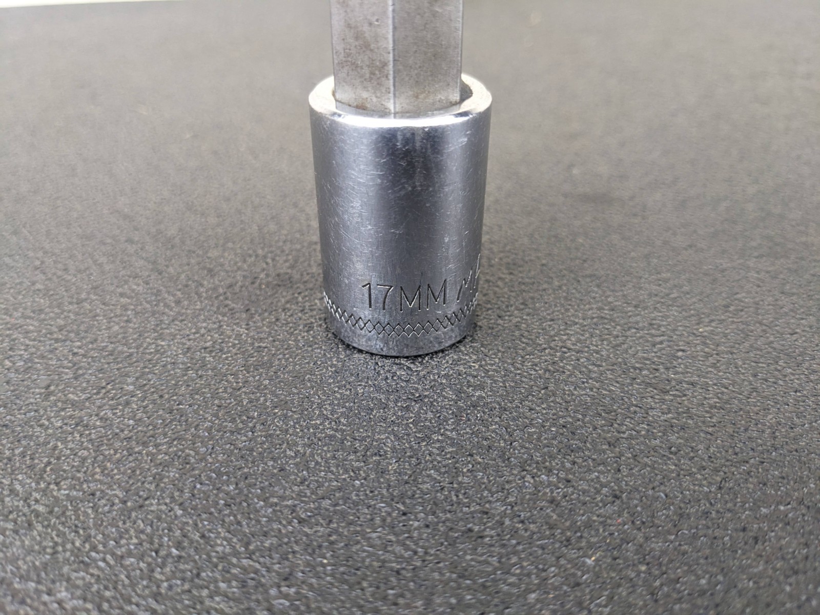 #bd279 Mac Tools VH17MM 17mm Metric Allen Hex Head Bolt Driver Socket 1/2″ Drive