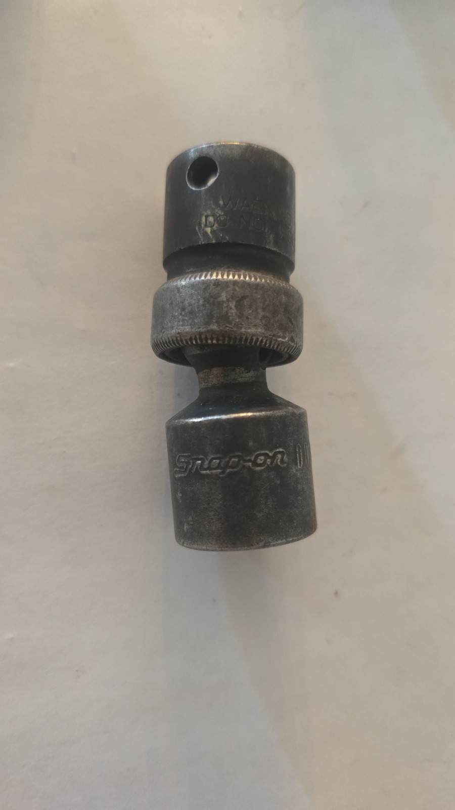 Snap On 3/8″ Drive 11/16″ 6PT SAE Impact Universal Swivel Socket IPF22B