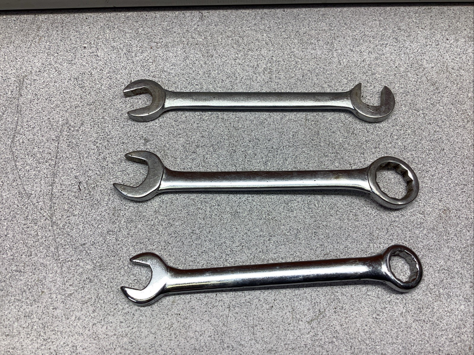Craftsman 5/16″ x 9/32″, 3/8” x 7/16” Combination 5/16” Open End Ignition Wrench