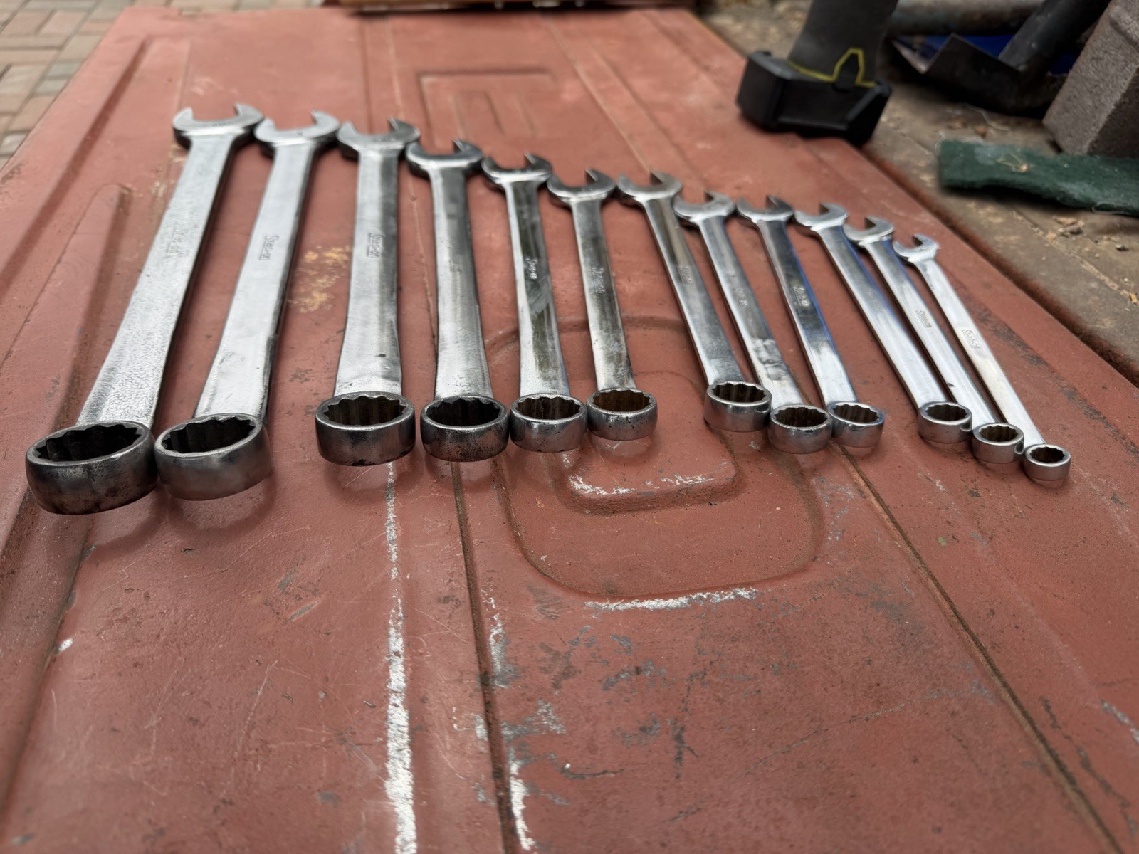 Snap-on 12 Pc. SAE 12pt. Combination Wrench Set 1 & 1/16” – 3/8”