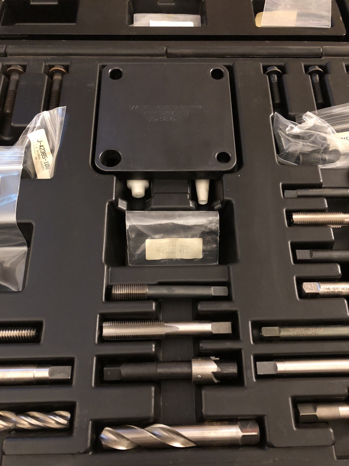 KENT-MOORE THREAD REPAIR KIT J-42385-400 NEW (INCOMPLETE) J42385400
