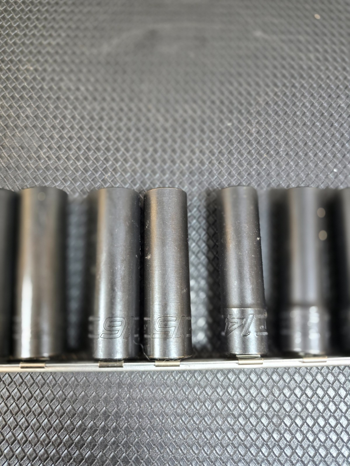 CAT 11pc 1/2″ Drive Metric Deep Impact Socket Set 214-6643 Snap On