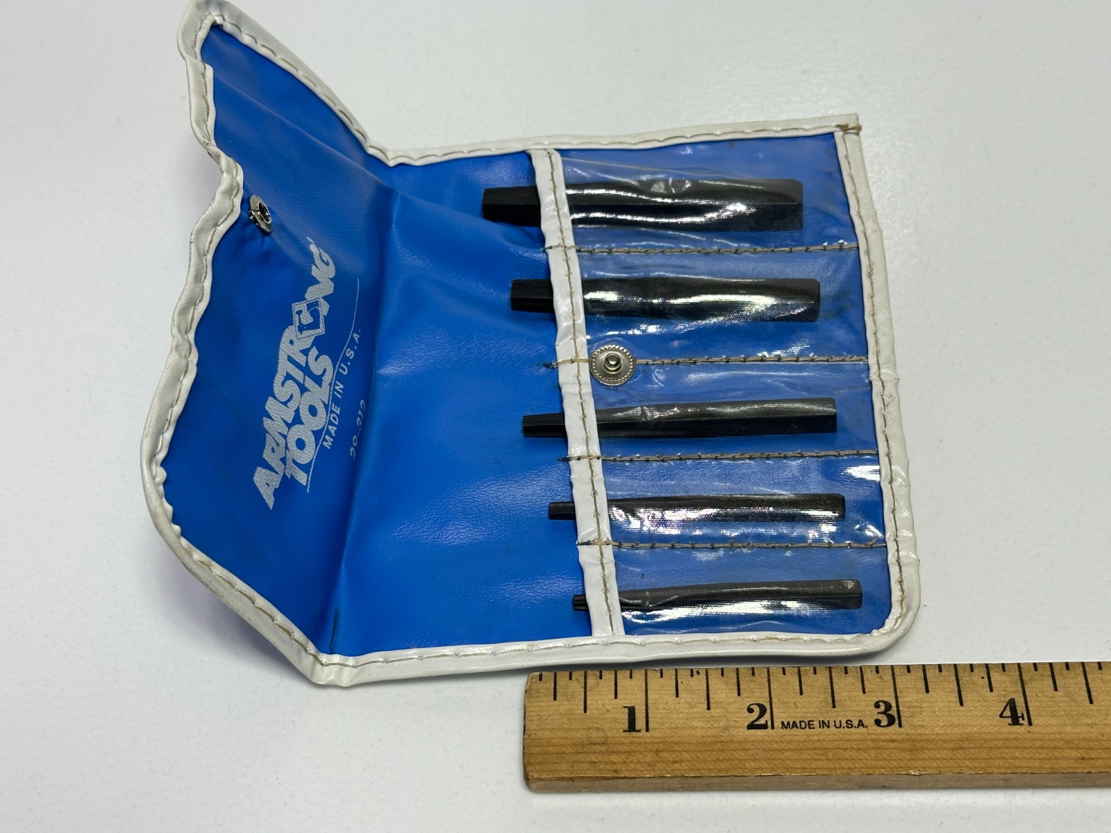 🇺🇸 ARMSTRONG Tools 29-312 5pc Screw Stud Extractor Set w/ Kit Bag, NOS Unused