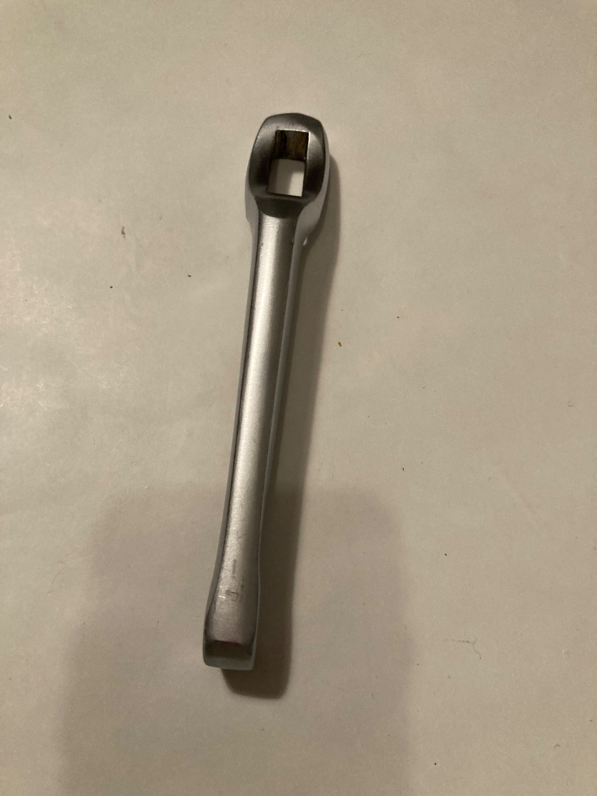 U.232G1 FACOM BEARING PULLER