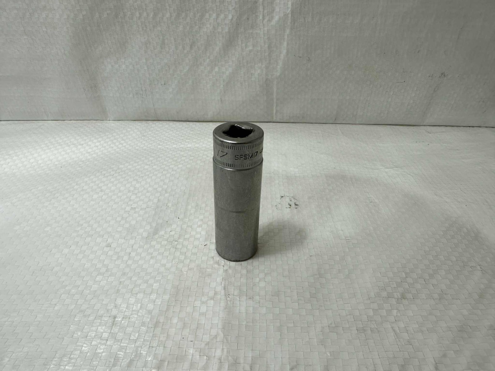 Snap-on 17mm 3/8″ Drive Deep Socket SFSM17 — 6 Point — Made in USA