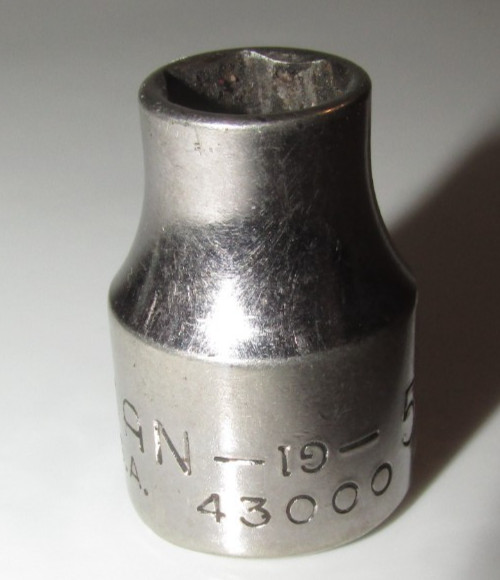 T #143 – Craftsman Tools 5/16″ Socket 6 Point 3/8″ Drive Inverted G1-43000 USA