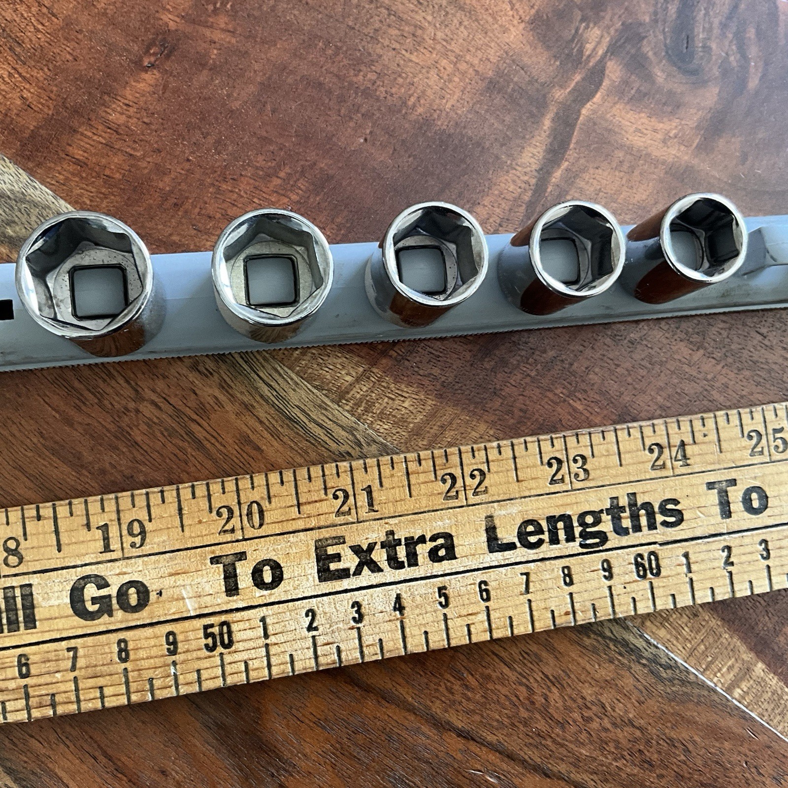 Vtg Craftsman 3/8″ Drive Metric Shallow Socket Incomplete Set 6 Point 18mm-9mm