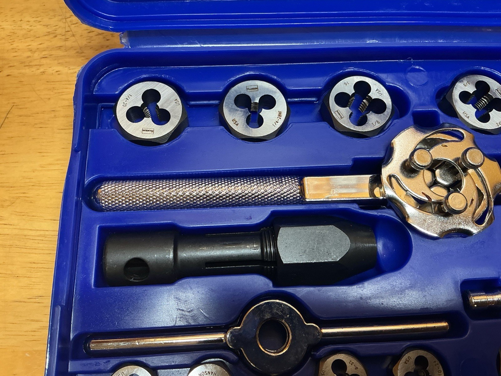 Irwin Hanson 24606 41 Pc. SAE Hex Tap & Die Set (#4-1/2”)