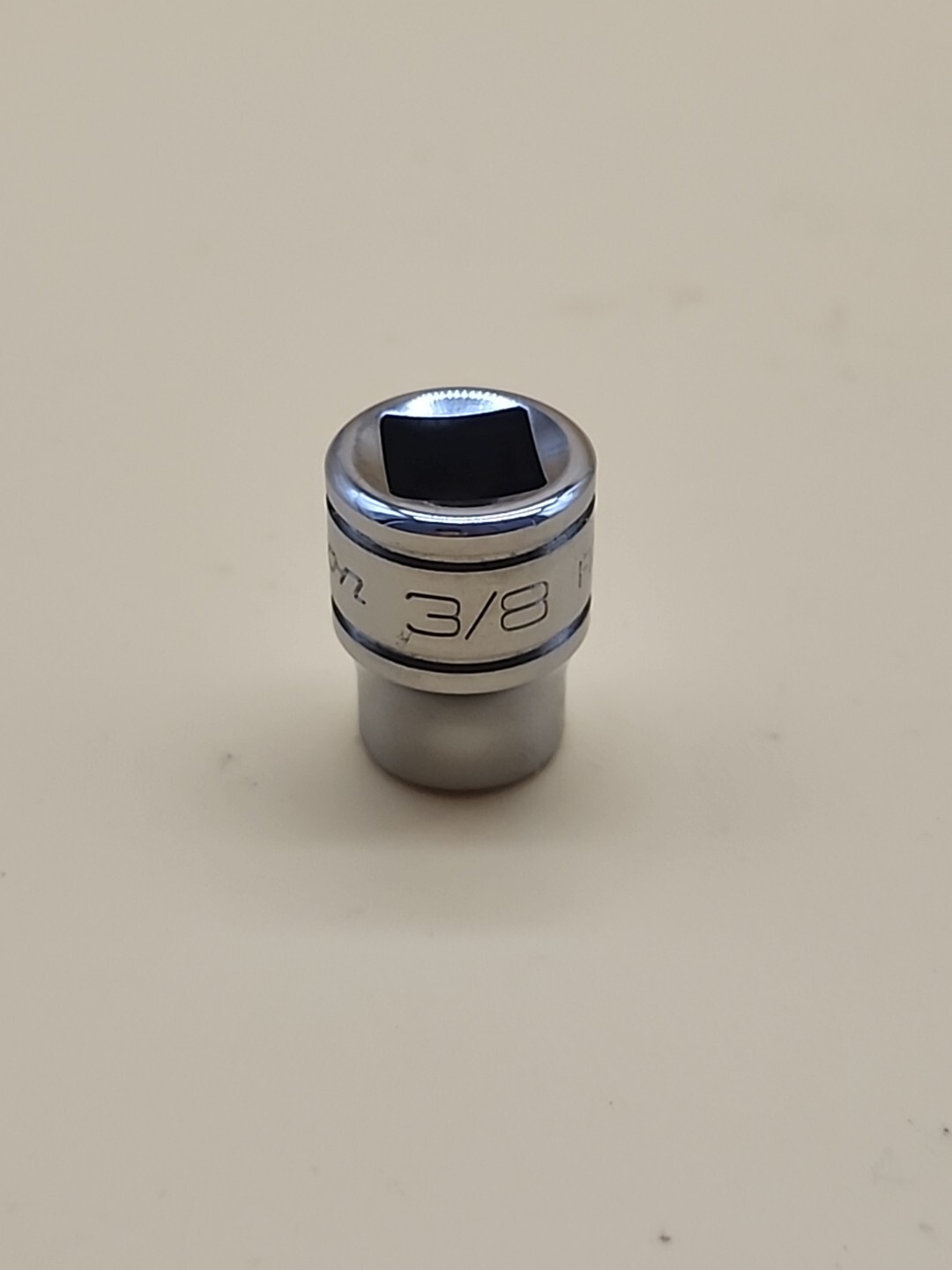 Snap-on Tools 3/8″ Drive 3/8″ Socket F121 12-Point SAE USA