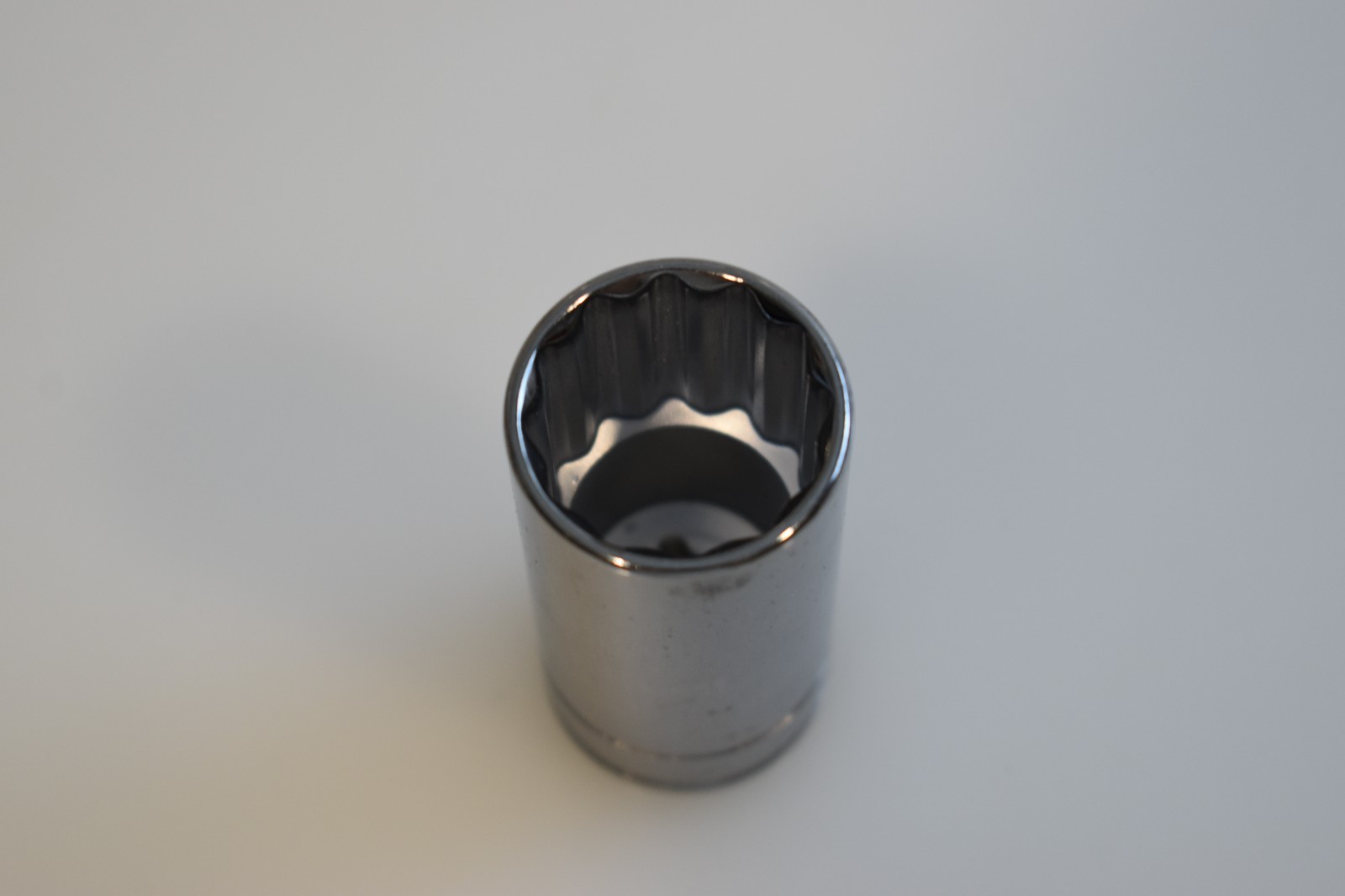 Blue Point Tools BLPLM3822 22mm Metric Deep Socket 3/8″ Drive 12 Point Chrome