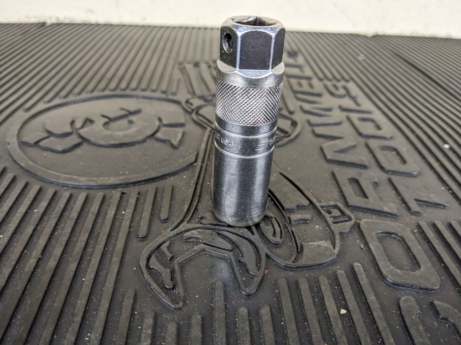#bg275 Snap On Tools 3/8″ Drive 5/8″ Retention Spark Plug Socket S9706KR