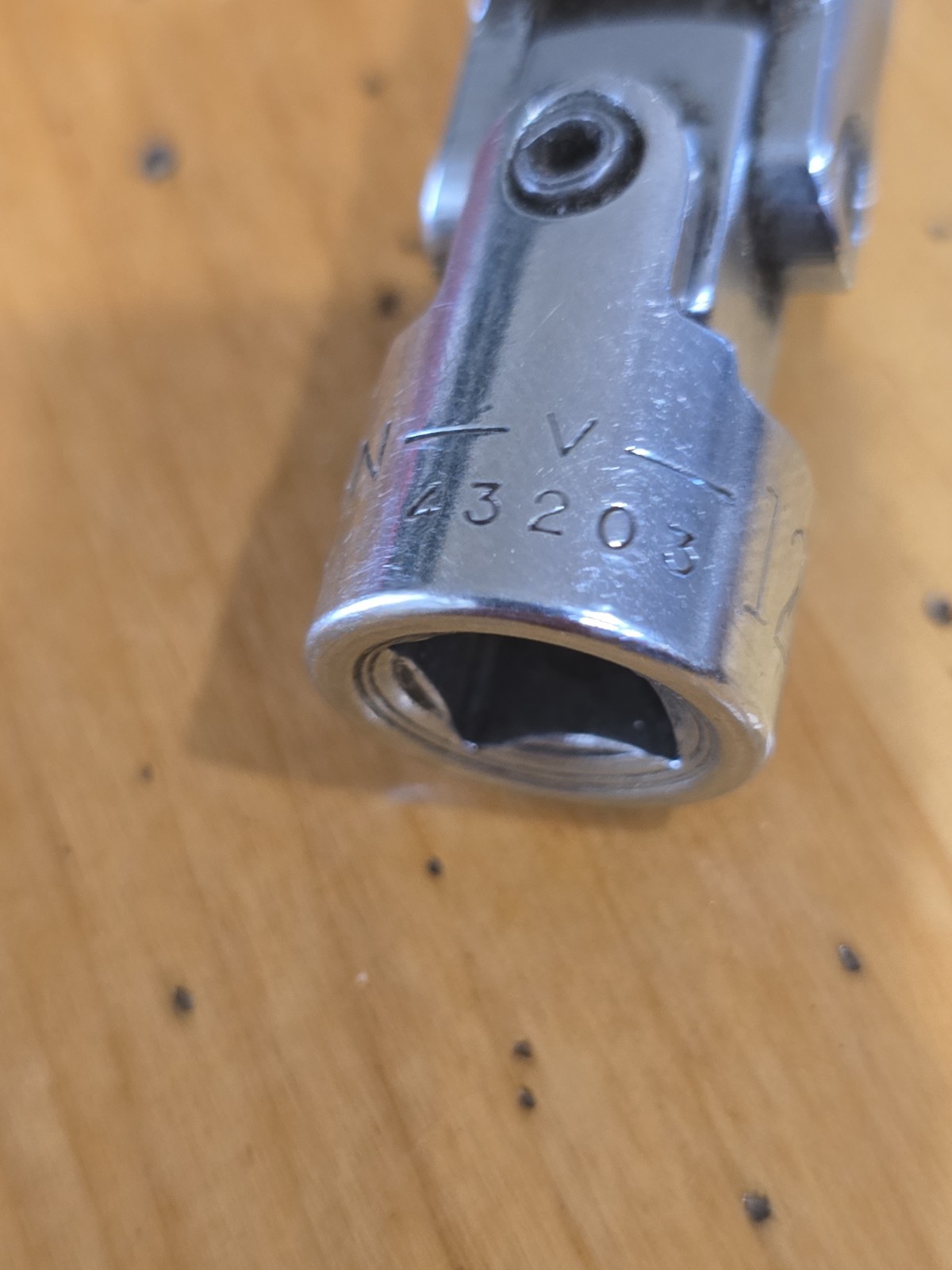 Craftsman 43203 12mm 3/8″ Drive 6 Point Chrome Swivel Universal Socket USA
