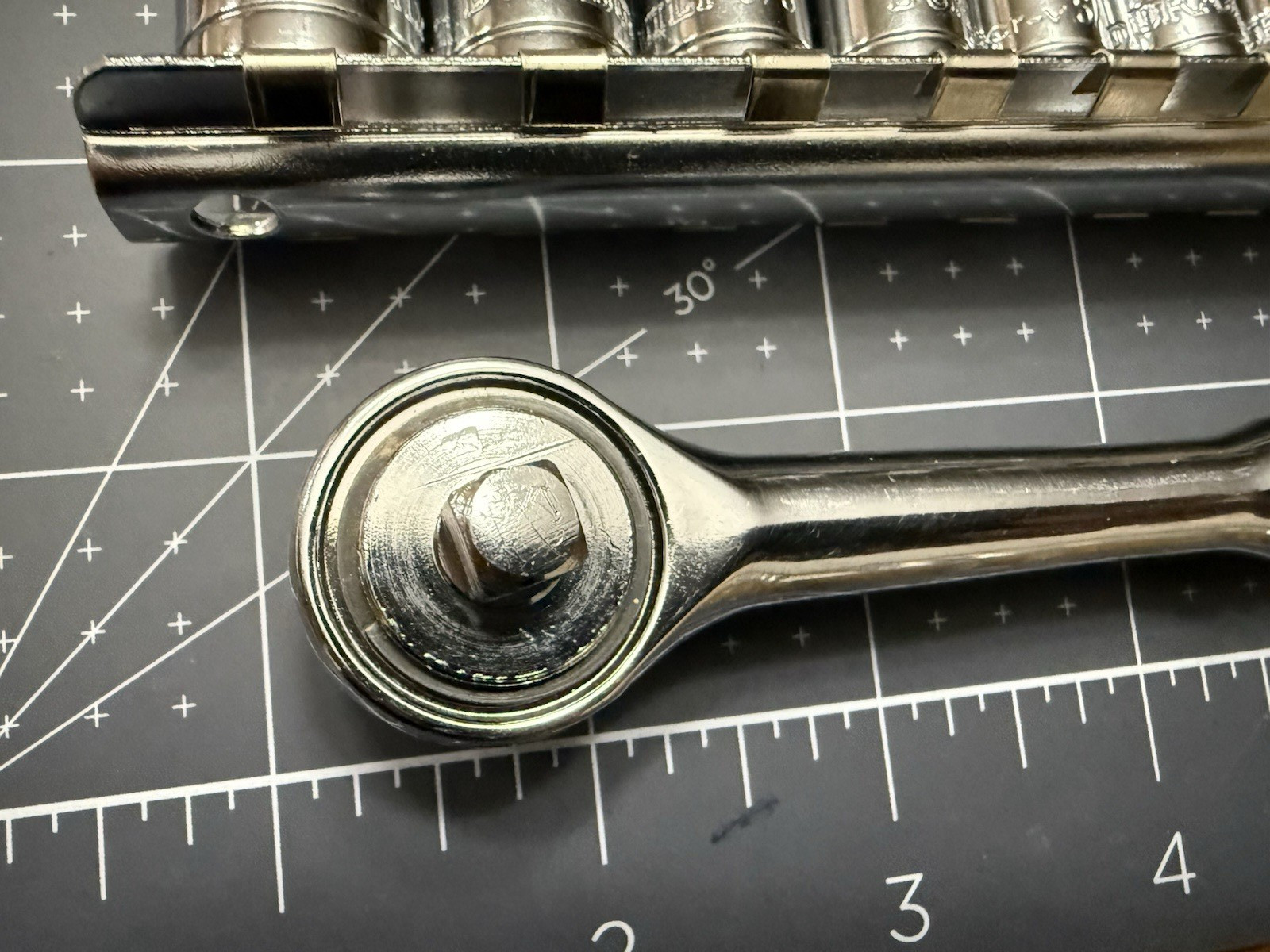 DURABUILT cr-v 1/4 “RATCHET 12 Pieces as shown s.a.e.