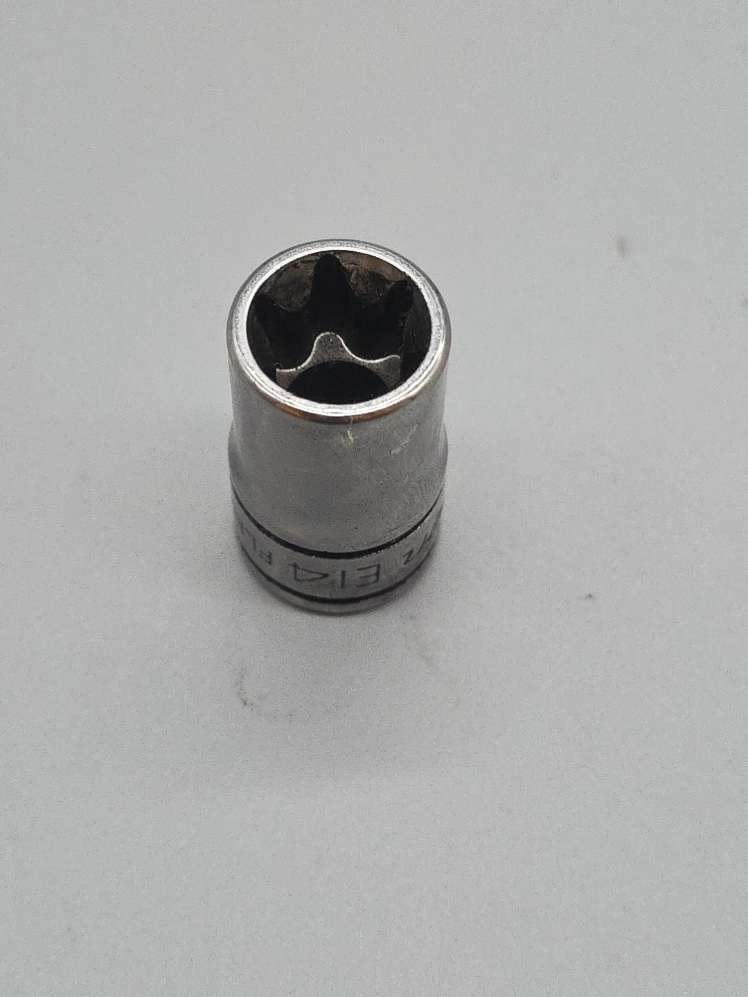 Snap-on Tools E14 Torx Socket FLE140A 3/8″ Drive Female Torx USA