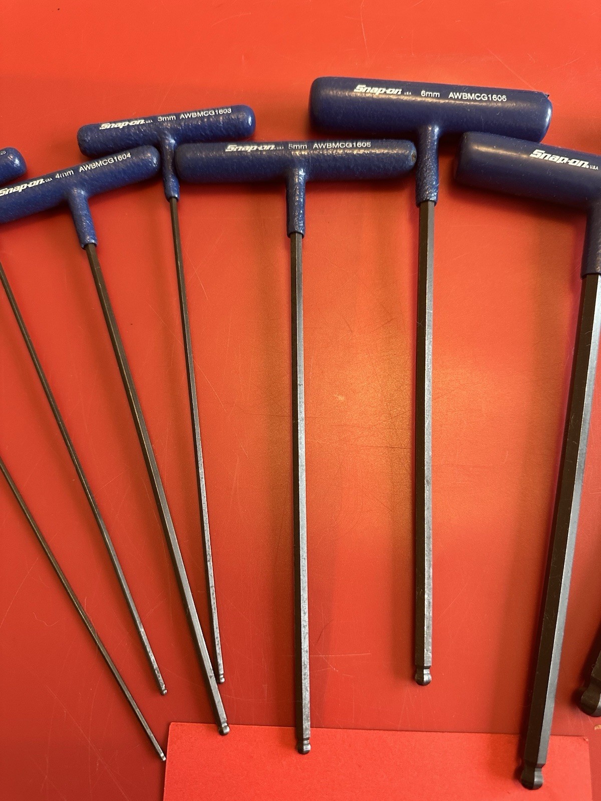 Snap On 8 pc Metric T-Handle Ball Hex Wrench Set (2–10 mm) AWBMCG1600