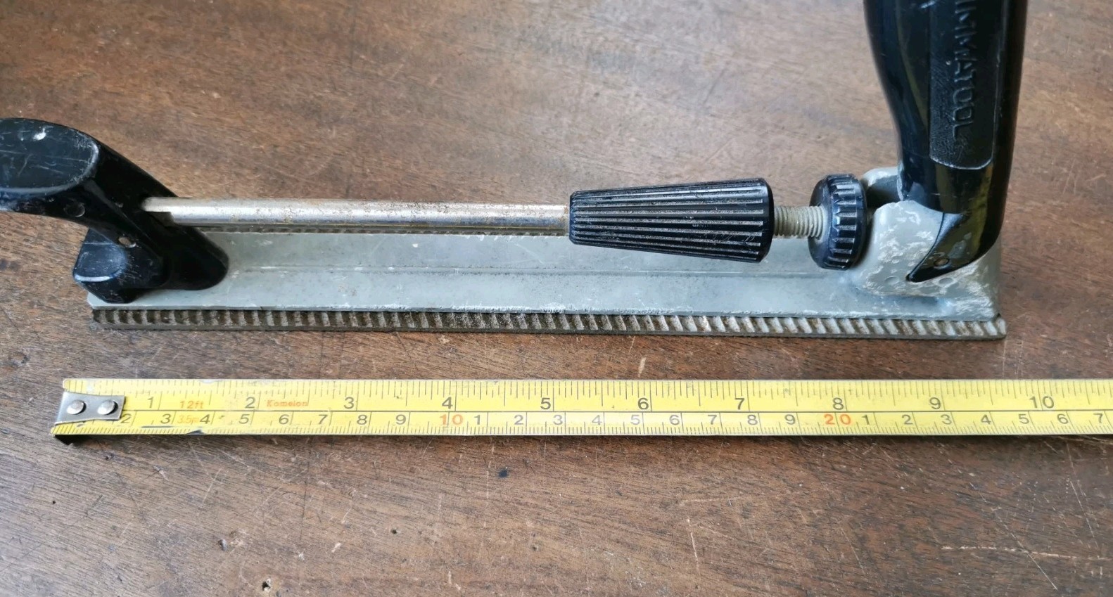 Vintage Aven Trimmatool 10″ long for auto body repairs.