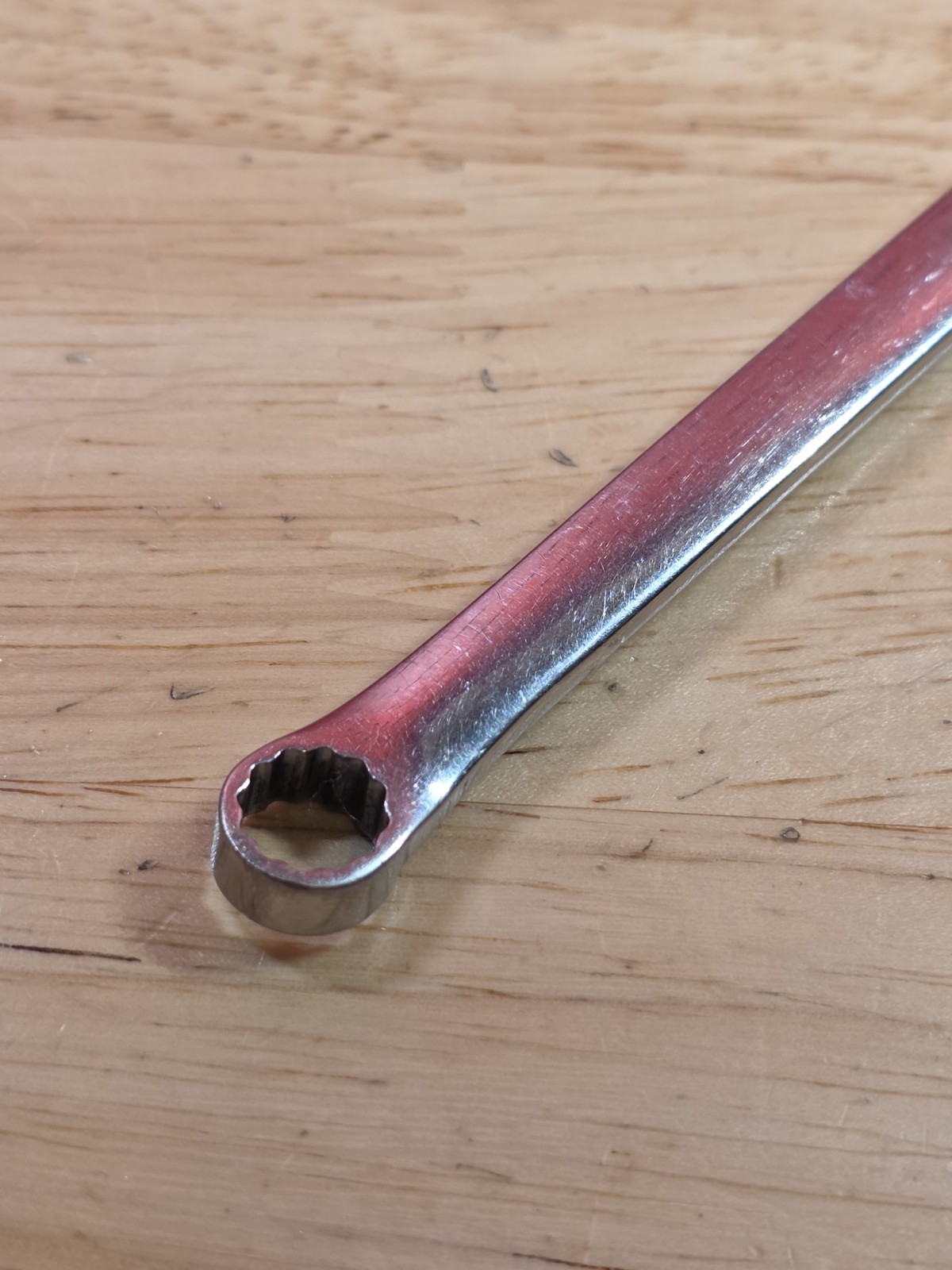 Snap-on XDH1012B 5/16″ X 3/8″ SAE 12-Point 15° Offset Box Wrench See Details