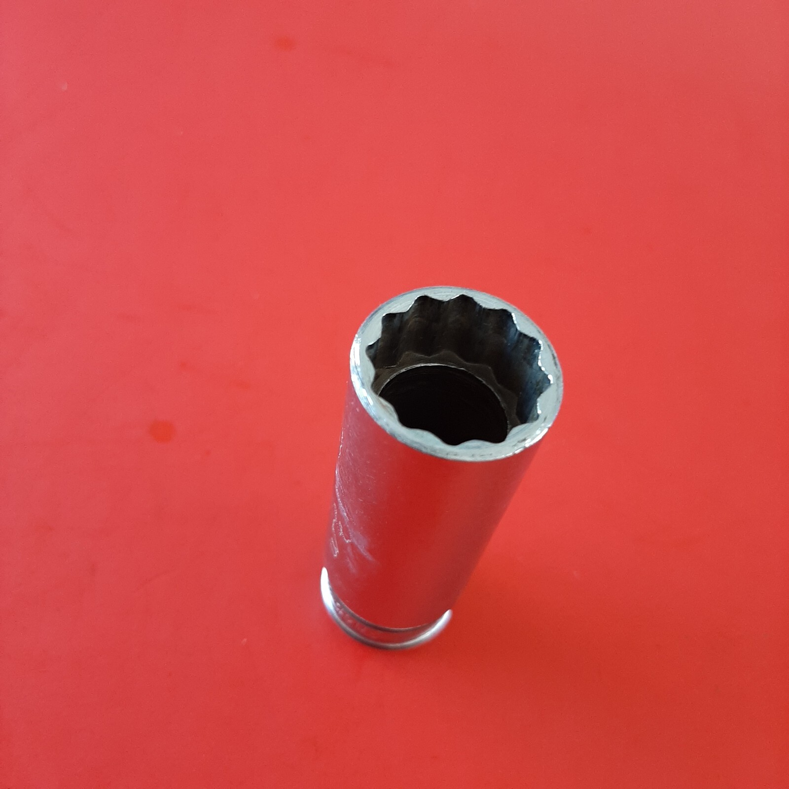 Snap-on Tools USA 3/8″ Drive 18mm Metric 12 Point Deep Chrome Socket SFM18
