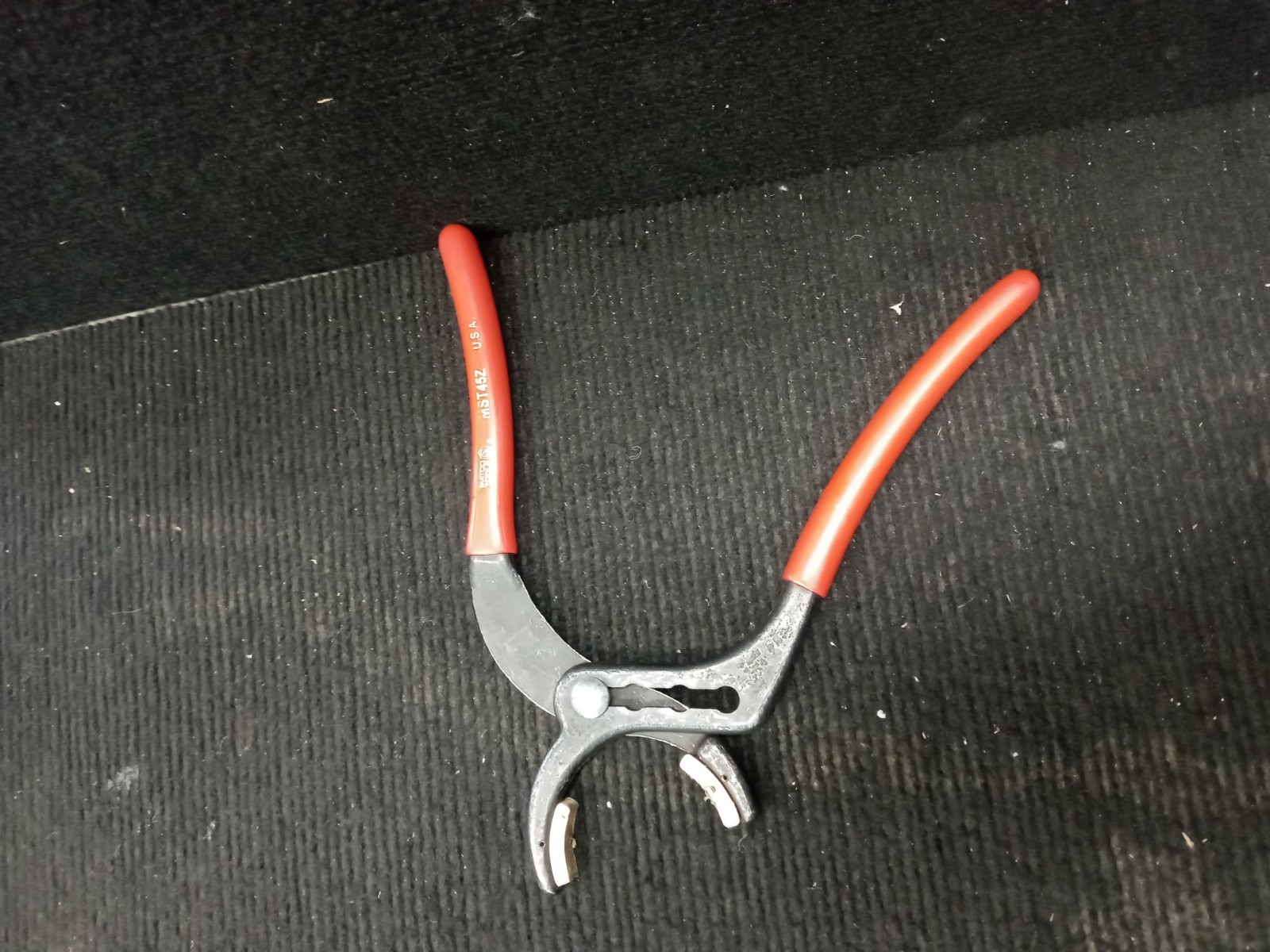 matco Soft Jaw Plug Pliers, 9” Long, Opens To 2”, USA Made, New