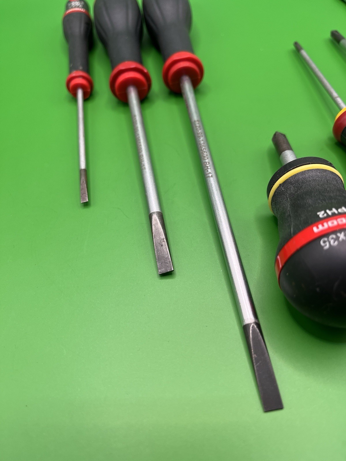 Facom 7 Piece Slotted and Phillips Screwdriver Set VGC