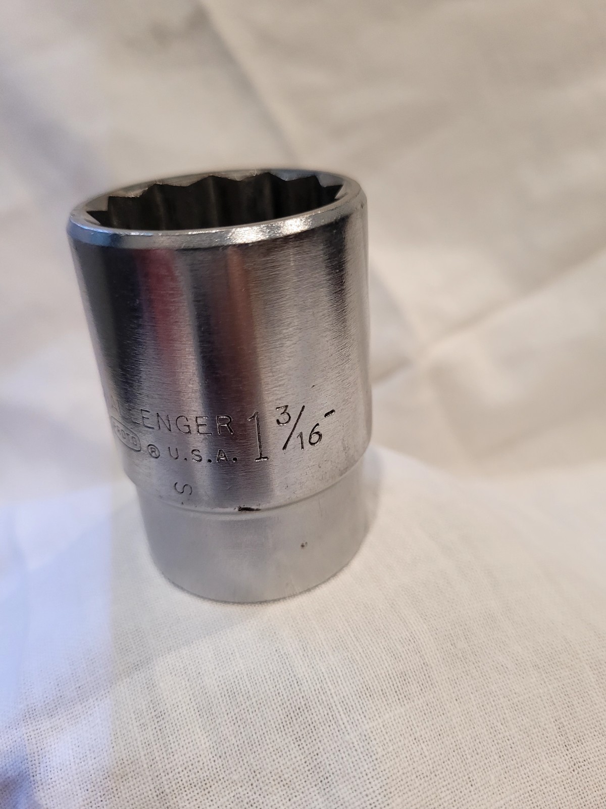 VINTAGE CHALLENGER 12 PT SOCKET. 1-3/16″. 3/4″ DRIVE -1838