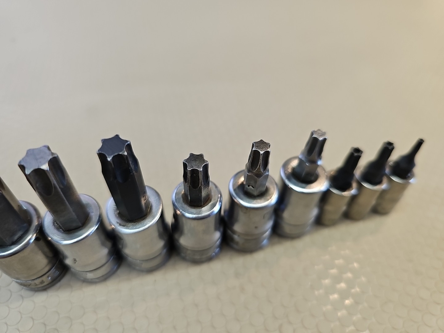 Snap On Tools 9 pc Combination Drive TORX Removal Socket Set 209EFTXBY