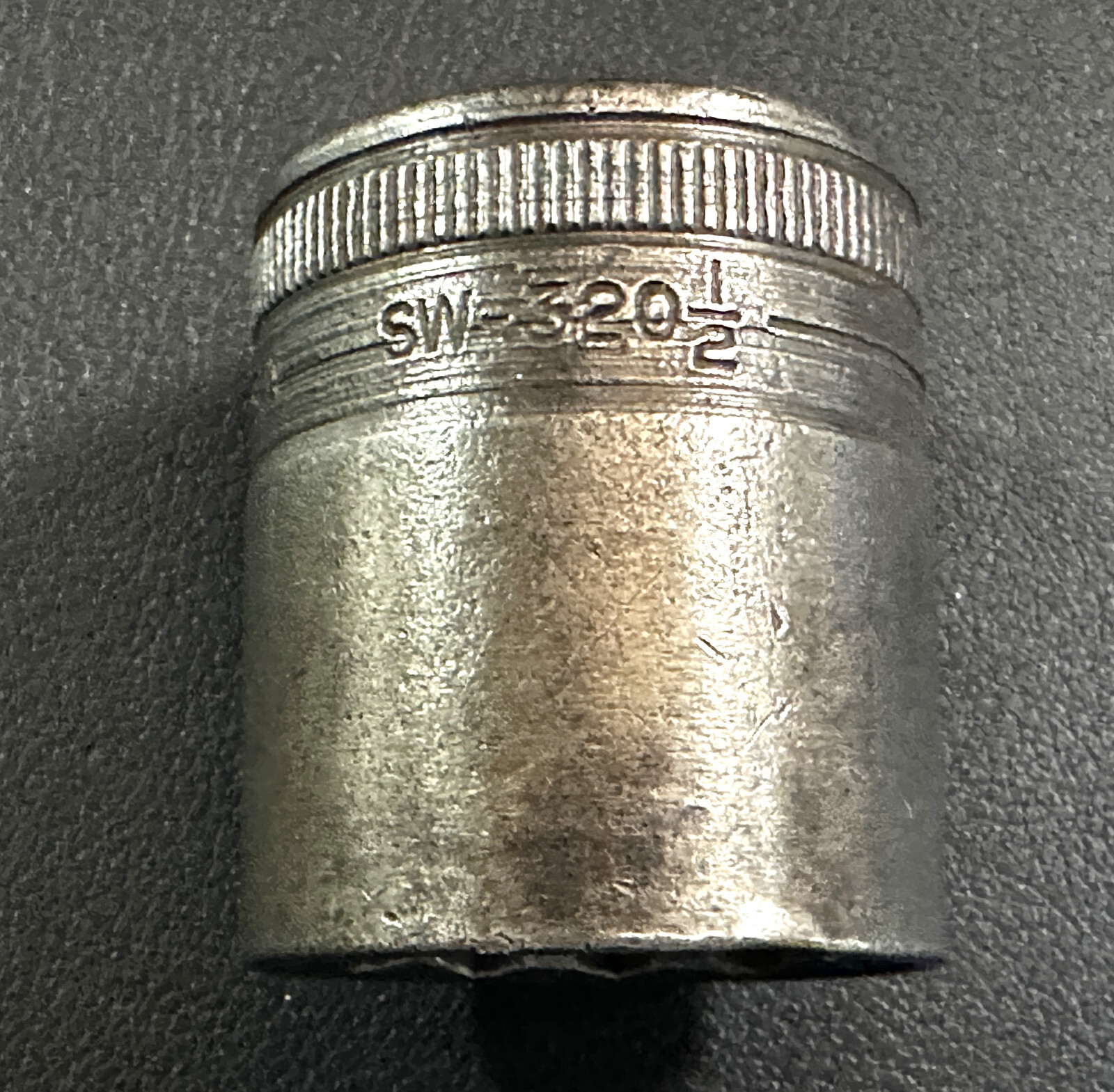 SNAP ON SW320 1/2″ Drive 12-Point SAE 1′ Shallow Socket USA