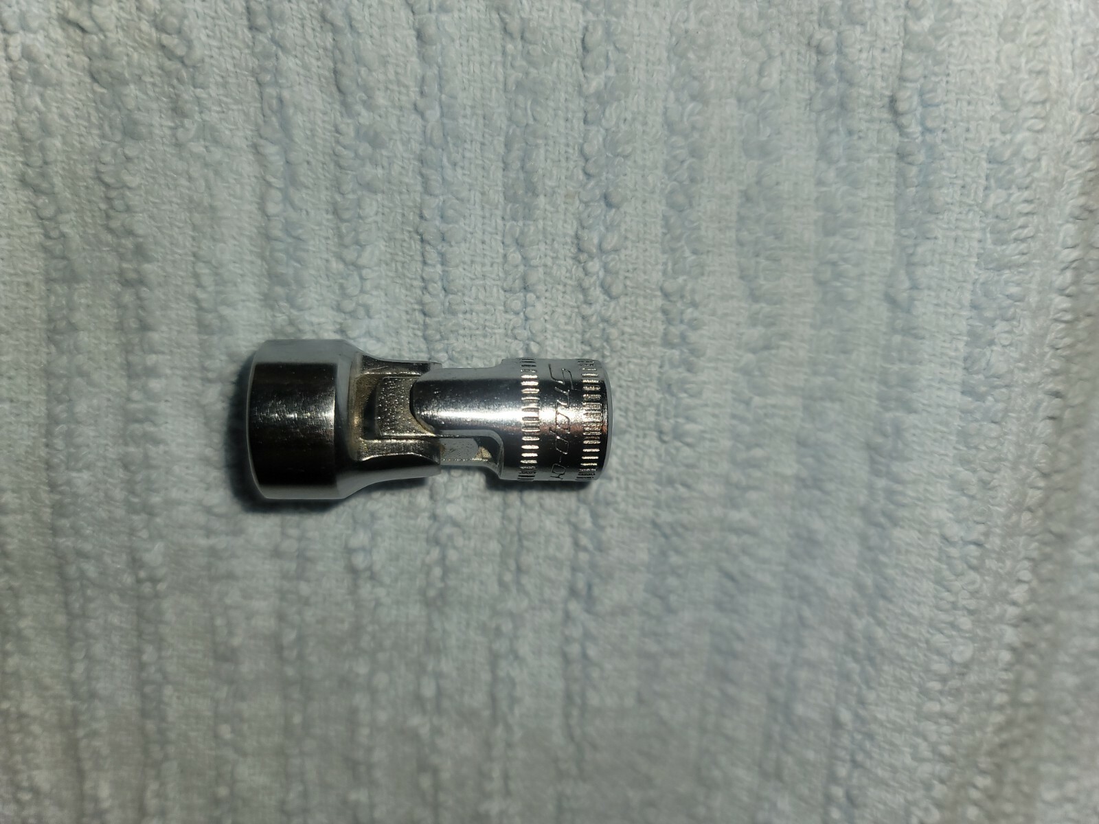 New snap on quarter inch drive 11 mm swivel 12 point socket TMUM11